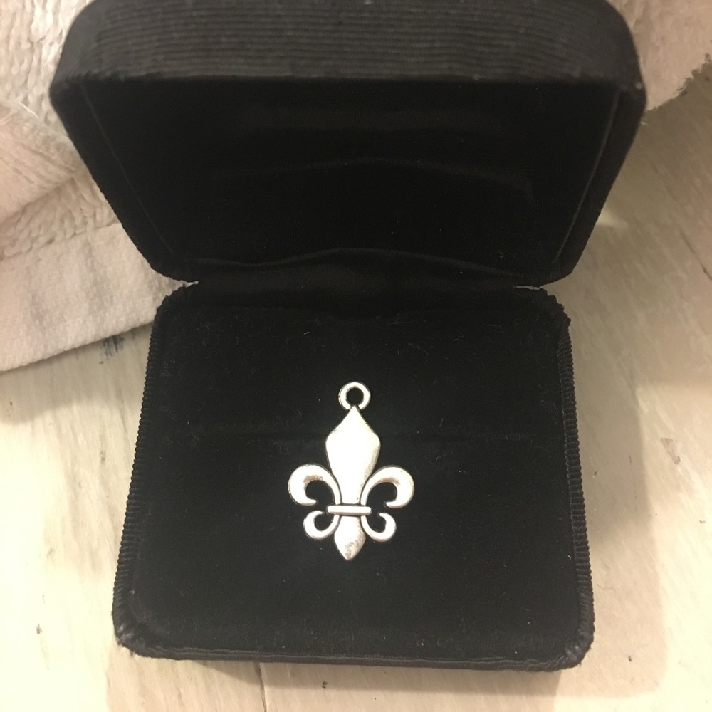 Silver Fleur De Lis Charm